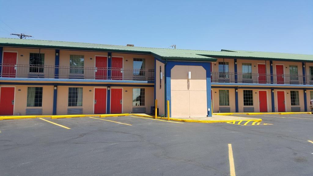 Budget Inn - Washington Екстериор снимка