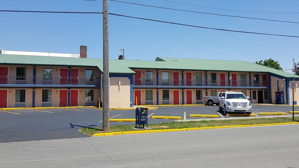 Budget Inn - Washington Екстериор снимка