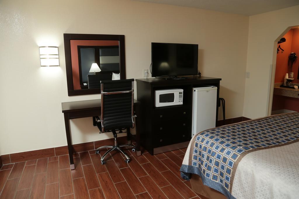 Budget Inn - Washington Екстериор снимка