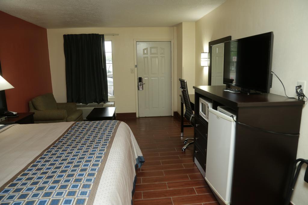 Budget Inn - Washington Екстериор снимка