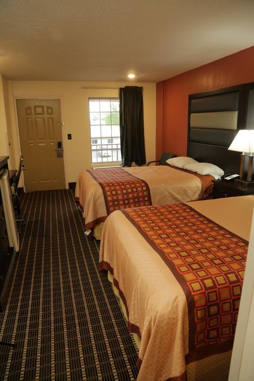 Budget Inn - Washington Екстериор снимка